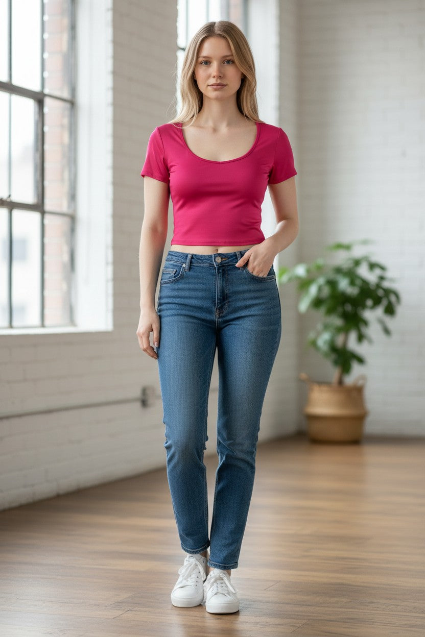 CROP TOP